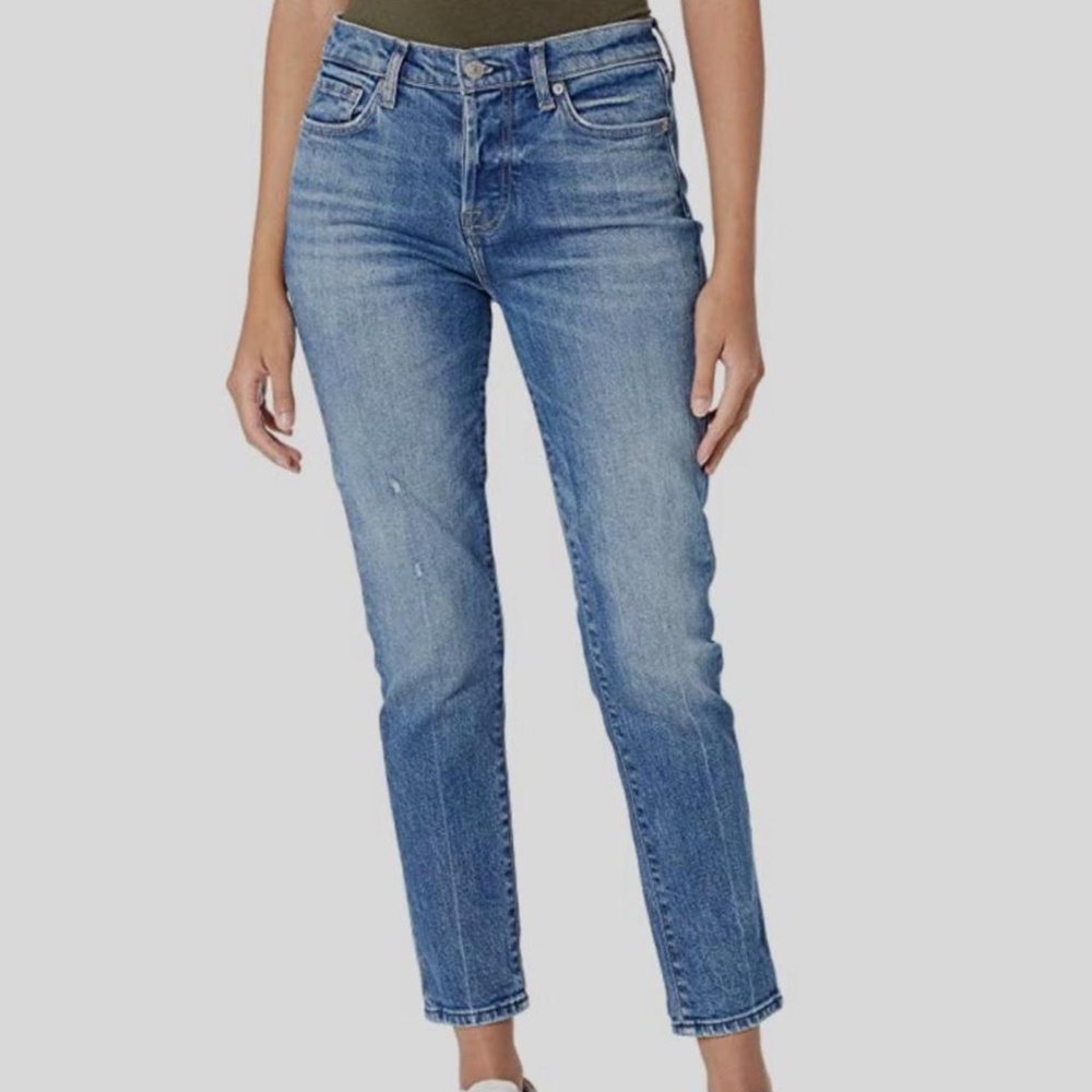 7 for All Mankind Josefina Boyfriend Relaxed baggy fit Mid Rise Distressed Denim